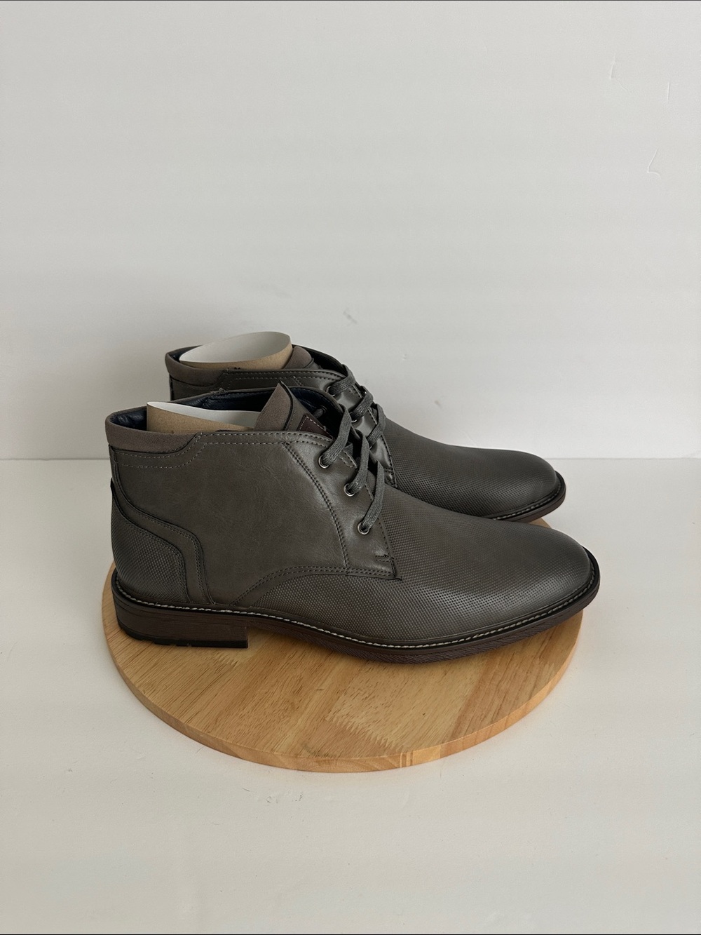 Vance Mens Vaughn Lace-up Round Toe Chukka Boot